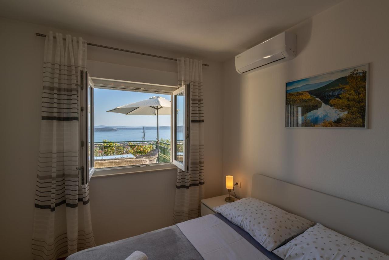 Private Villa Golden Hour With A View Of Split Area Kaštel Sućurac Buitenkant foto