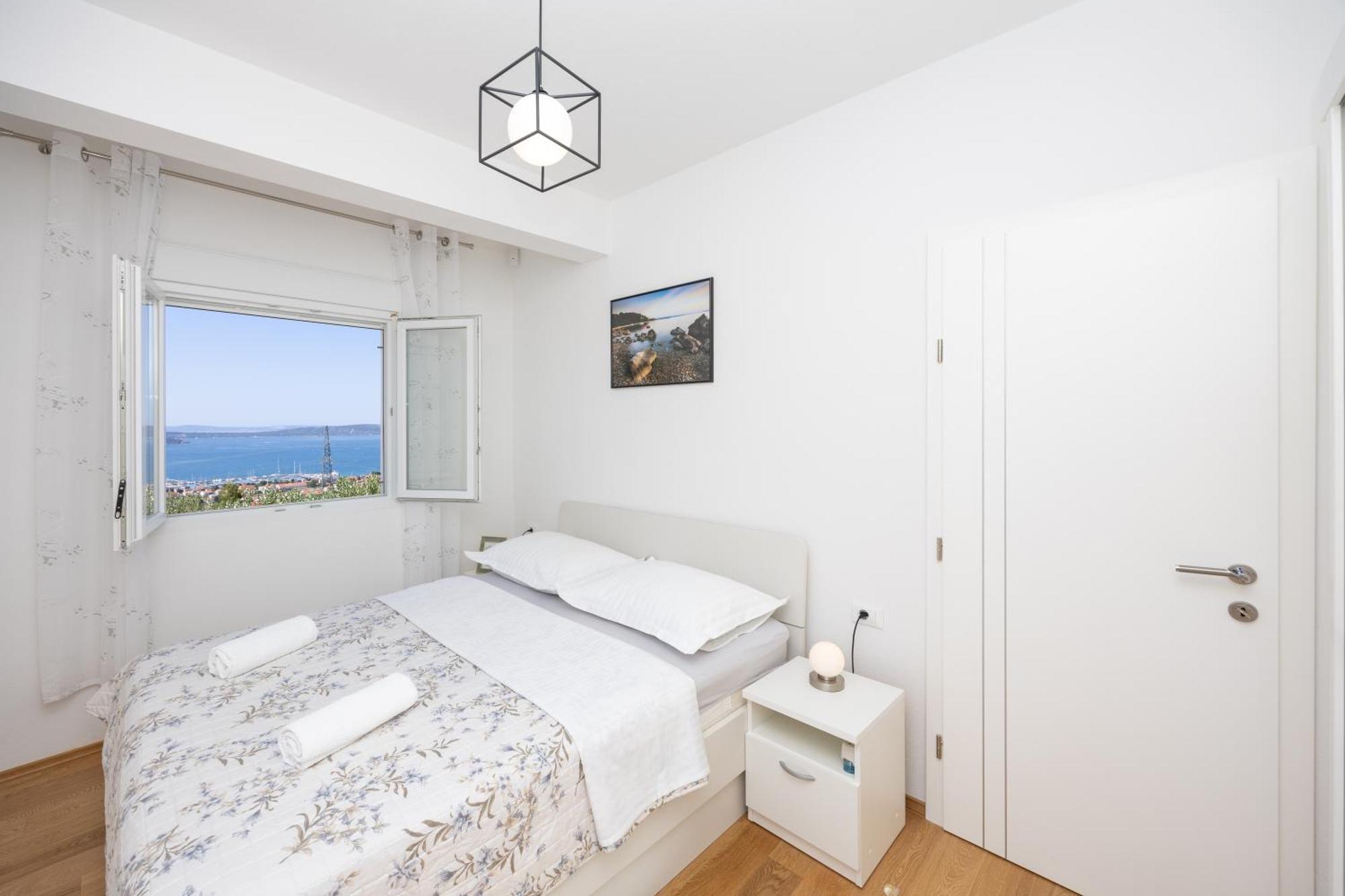 Private Villa Golden Hour With A View Of Split Area Kaštel Sućurac Buitenkant foto